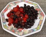 A picture of step 2 of Cashew-Berries Dark Chocolate Bites.