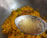 A picture of step 6 of Cabbage matar curry.
