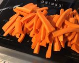 Une image de l'étape 2 de Frites de carottes aux épices.