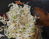 Foto langkah ke 4 dari resep Tauge cah Teri Medan.
