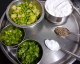 વેજ.ખીચું (Veg Khichu Recipe In Gujarati) રેસીપી સ્ટેપ1ફોટો