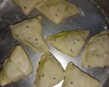 মিনি সিঙাড়া (Mini Singara recipe in Bengali) রেসিপির ধাপ 6 ছবি