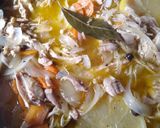 Foto del paso 3 de la receta: Pollo al escabeche