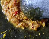 Foto langkah ke 2 dari resep Tumis Usus Kemangi Pedas.