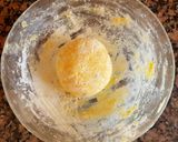 Foto del paso 2 de la receta: Pancitos para el mate, sin harina y con tomillo.😉😉👨‍🍳🧂