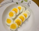 Hình bước làm 2 của món Salad bắp trứng