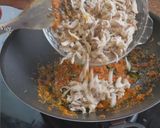 Foto langkah ke 5 dari resep Nasi bakar ayam kemangi.