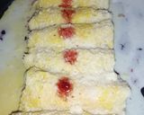 A picture of step 4 of Bread malai roll.