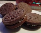 Kakaós keksz kókuszos töltelékkel recept fázis 4 fotója