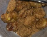 A picture of step 9 of Aloo Tuk (Indian spiced potato fritters).