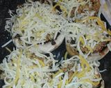 Foto del paso 3 de la receta Champiñones rellenos de pechuga de pollo picante con patatas al horno
