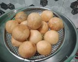Foto langkah ke 5 dari resep Chapssal Korean Donut.