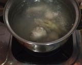 Foto langkah ke 1 dari resep Sop ayam jahe.