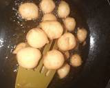 Dahi wada(soft fritters with tangy n spicy sauce/chutney) recipe step 1 photo
