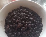 Foto del paso 1 de la receta: Paté de salchichas y frijoles negros
