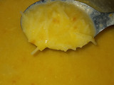 Sopa de calabaza y manzana, a la leche. Para bebés