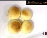 A picture of step 10 of Cheesy Bun Masala.