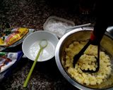 Hình bước làm 1 của món Khoai Tây Viên Chiên Dòn