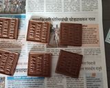 चॉकलेट राखी (chocolate rakhi recipe in marathi) रेसिपी स्टेप 5 फोटो 