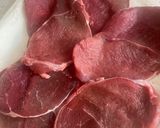 Foto del passaggio 1 della ricetta Scaloppine alle erbe aromatiche
