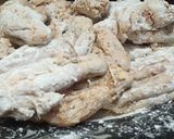 A picture of step 2 of Chicken spicy wings.
