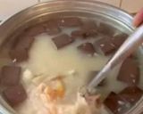 A picture of step 2 of Dried Squid Congee.