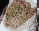 Foto del paso 3 de la receta: Entrecot a la plancha con papas arrugas y ensalada de cebolla y pimientos asados