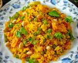 A picture of step 5 of Batata Kanda Poha.