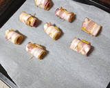 Foto del paso 2 de la receta: Rollitos de dátiles y bacon al horno