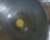 A picture of step 2 of Rava upma.