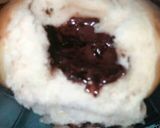 Foto langkah ke 8 dari resep Roti goreng isi cokelat.