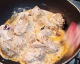 A picture of step 4 of Chicken Yogurt Curry.