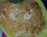 Foto langkah ke 2 dari resep Oseng mie tek tek 😄.