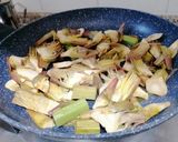 A picture of step 4 of Ricotta and Walnut Stuffed Gnocchi with Artichokes.