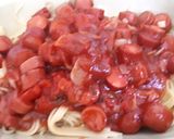 Foto del paso 1 de la receta: Fideos con salsa salchichera