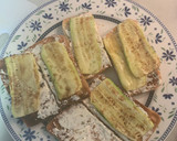 Foto del paso 4 de la receta: Pincho de calabacín queso crema y antxoa