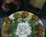 લીલી ડુંગળી અને મેથીના ભજીયા(Lili dungli-methi bhajiya recipe in Gujarati) રેસીપી સ્ટેપ3ફોટો