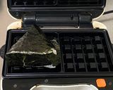 A picture of step 6 of Onigiri Waffle.
