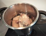 Foto del paso 1 de la receta Caldo de pollo y más