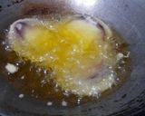Foto langkah ke 3 dari resep Ubi Ungu Goreng Tepung.