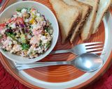 A picture of step 3 of Cottage Cheese Salad.