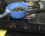 A picture of step 2 of Bhindi/Okra Masala Fry.