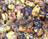 Foto del paso 2 de la receta: Conejo al horno con patatas y cebolla 🍴