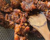 A picture of step 4 of Dates anjeer dryfruit roll.