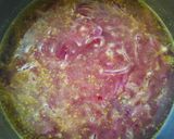 Joghurtos lilahagymaleves medve sajttal és pirított zsemlekockával 👌 recept fázis 2 fotója