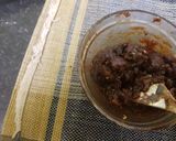 A picture of step 3 of Date,chocolate and honey slices.
