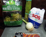 Foto del paso 1 de la receta: Nidos con salsa de espárragos