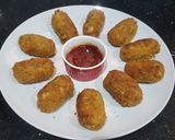 A picture of step 5 of Crispy chicken potato croquettes.
