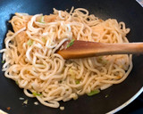 Foto del paso 2 de la receta: Fideos Udon al ajo y jengibre