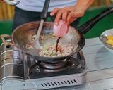 รูปขั้นตอนการทำที่ 16 ของ ผัดกะเพราเต้าหู้ไข่ หมูสับ เมนูผัดรสเด็ด กินได้ทุกวัย👍